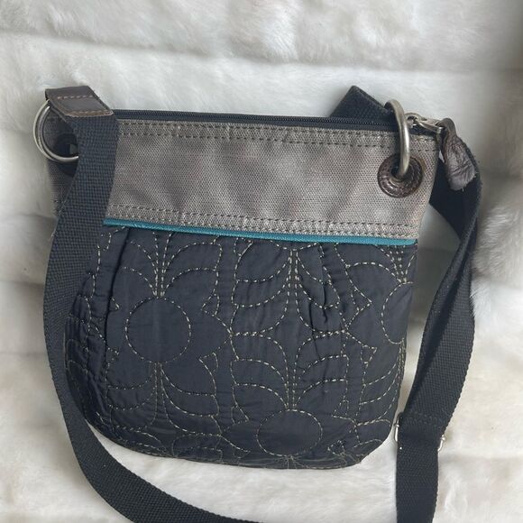 - Fossil Key-Per black quilted fabric ,gray trim and teal accents. Crossbo… - Picture 7 of 13